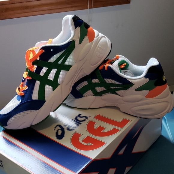 asics casual sneakers